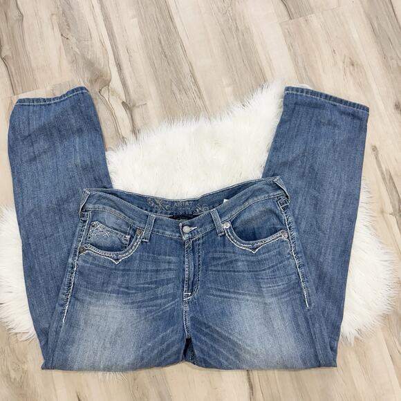 Women’s Ariat Embroidered Boyfriend Jeans 33 I600 - Picture 1 of 8